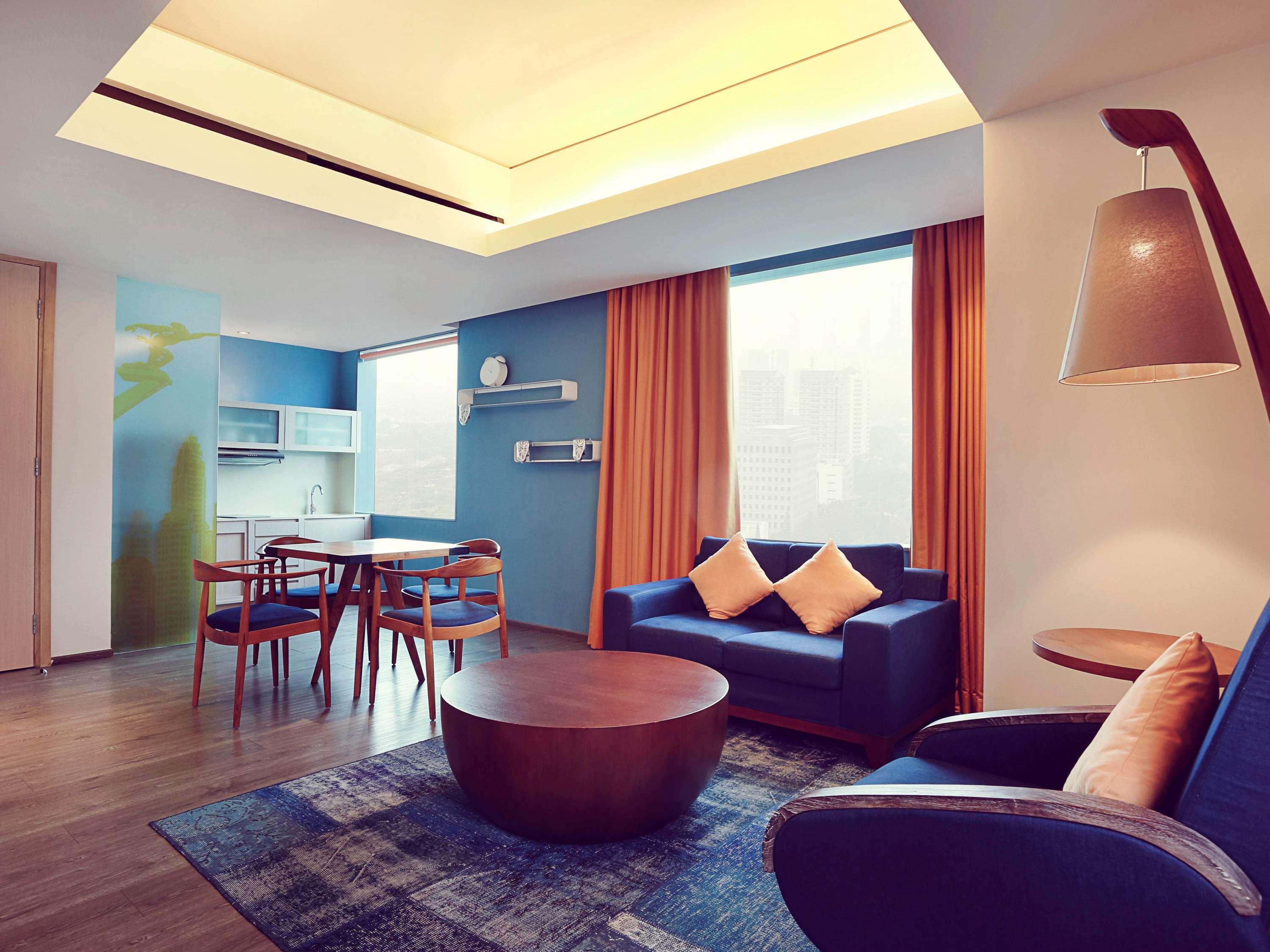 Mercure Jakarta Simatupang Екстер'єр фото