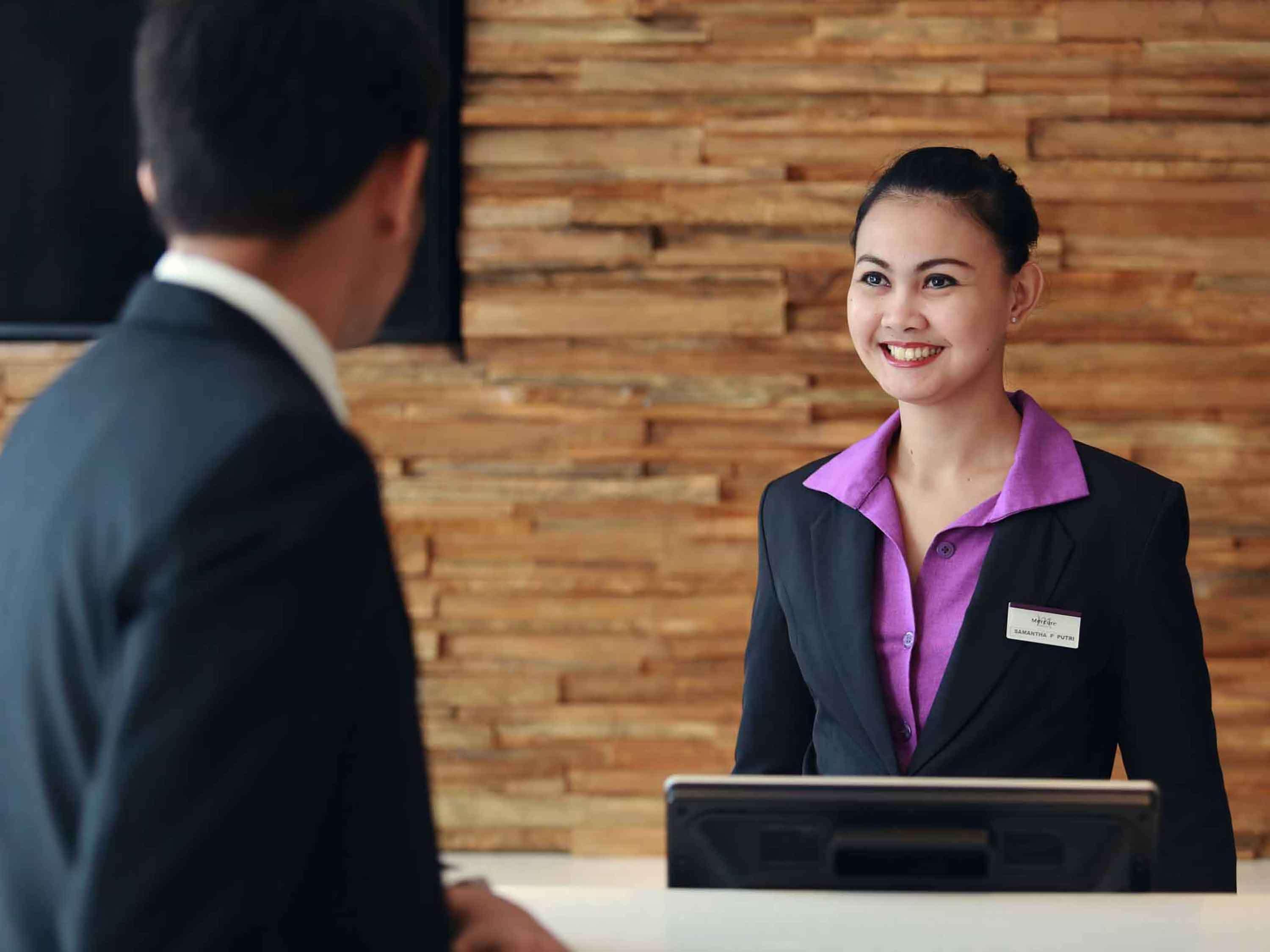 Mercure Jakarta Simatupang Екстер'єр фото