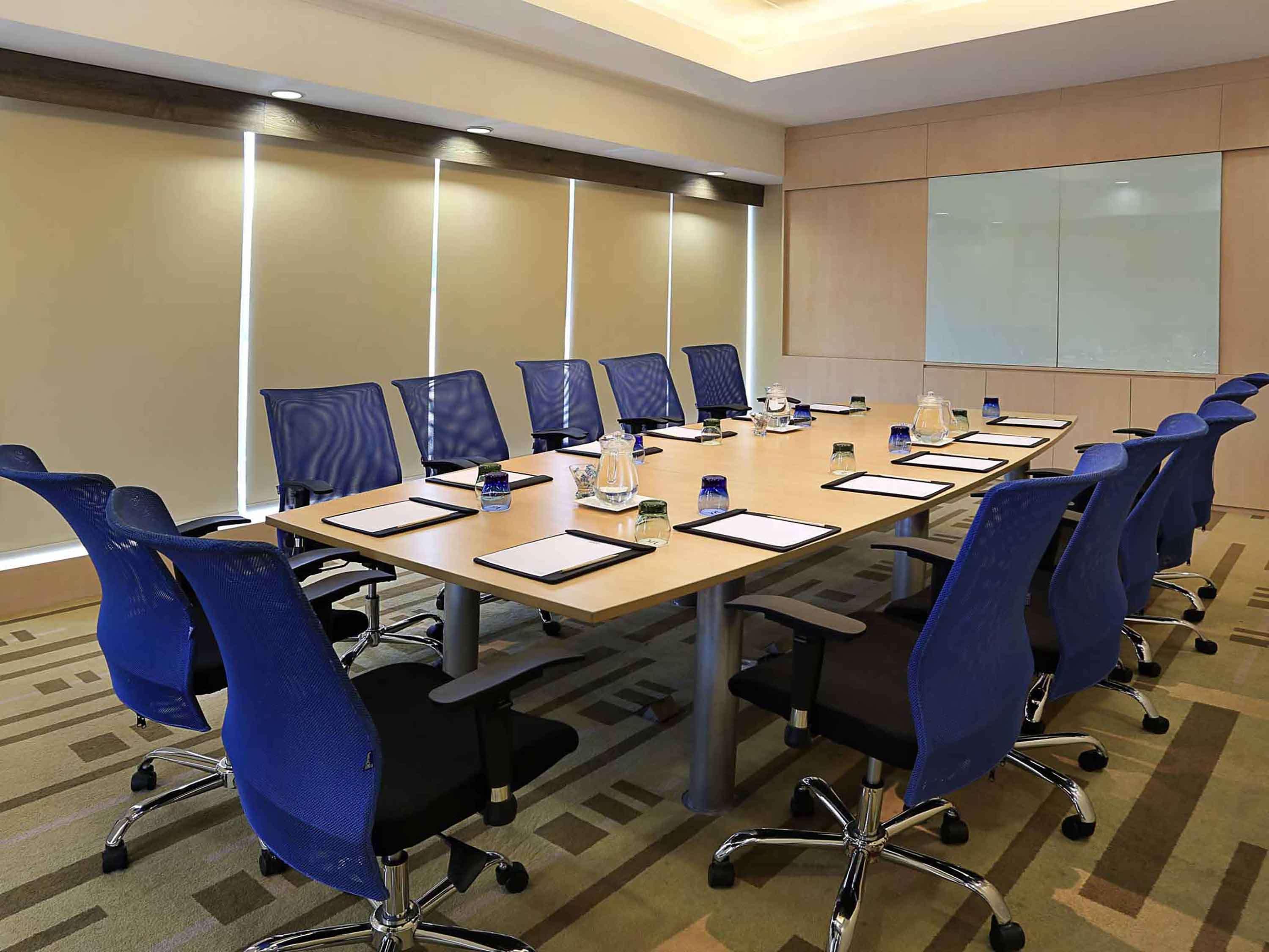 Mercure Jakarta Simatupang Екстер'єр фото