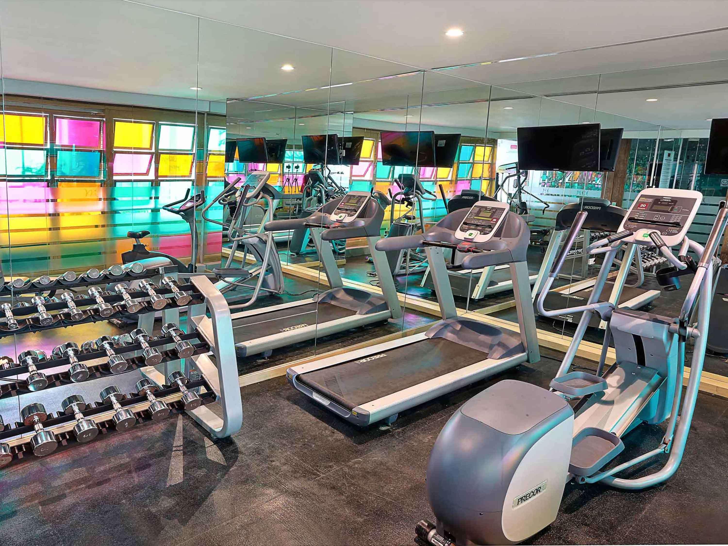 Mercure Jakarta Simatupang Екстер'єр фото