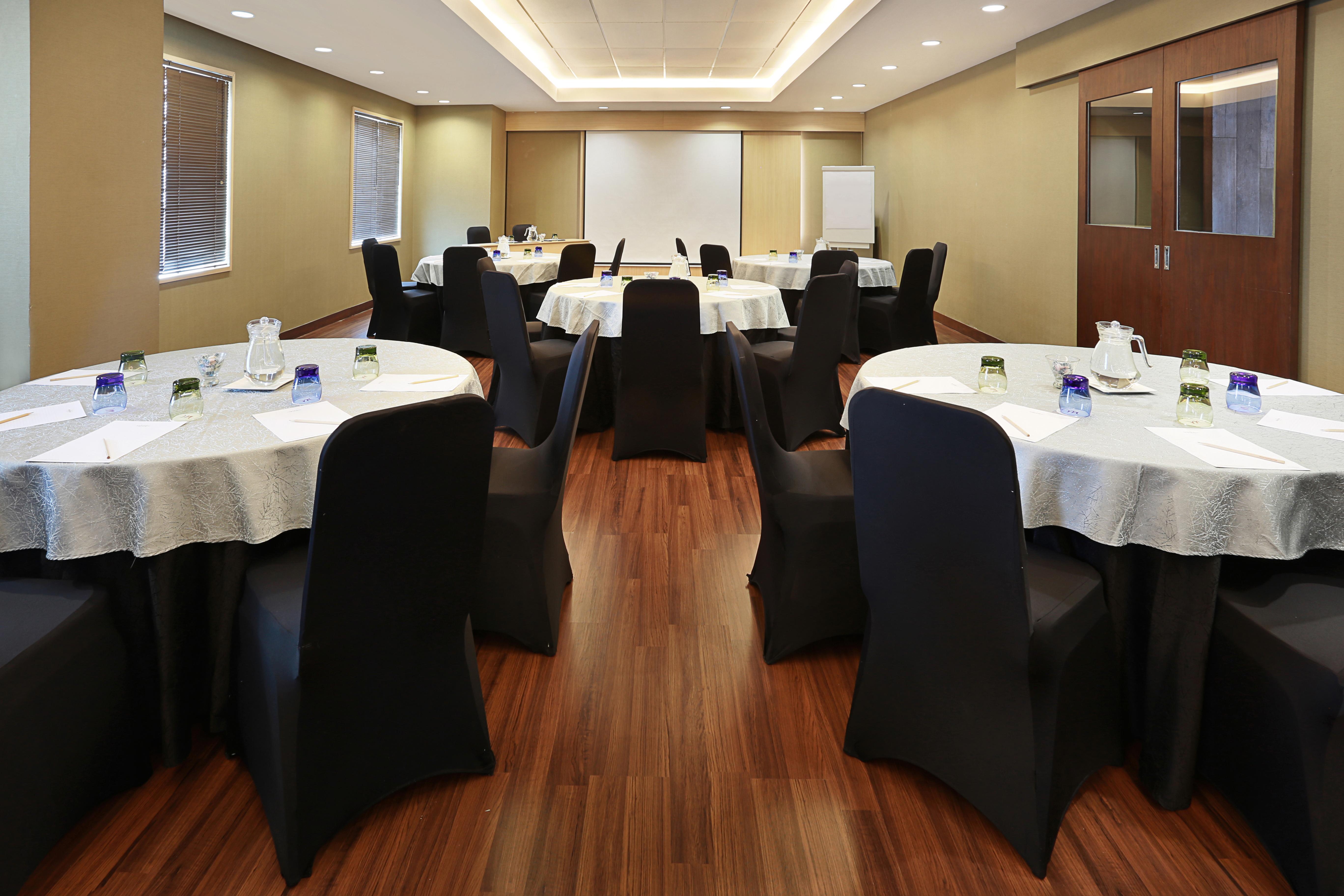 Mercure Jakarta Simatupang Екстер'єр фото