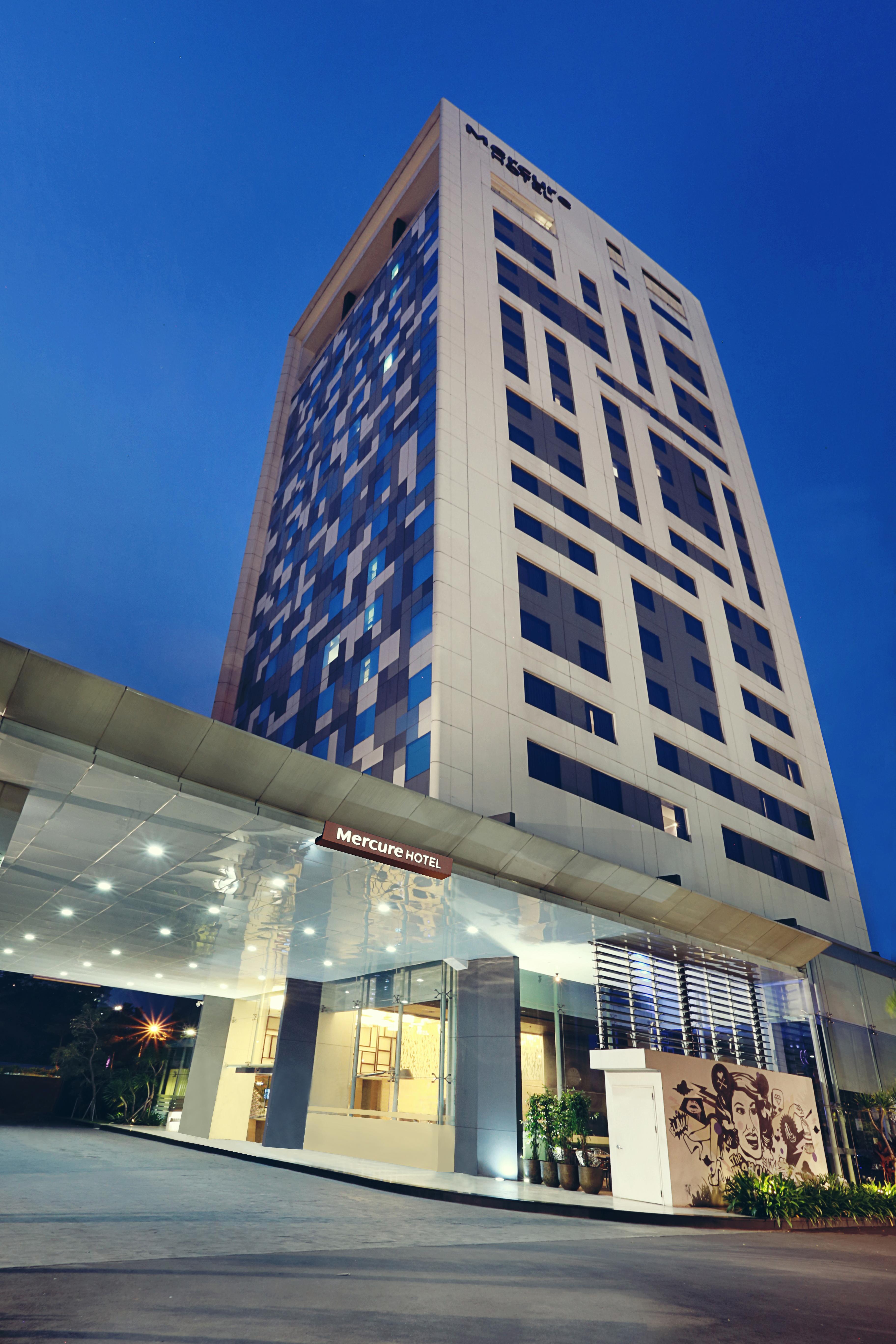 Mercure Jakarta Simatupang Екстер'єр фото