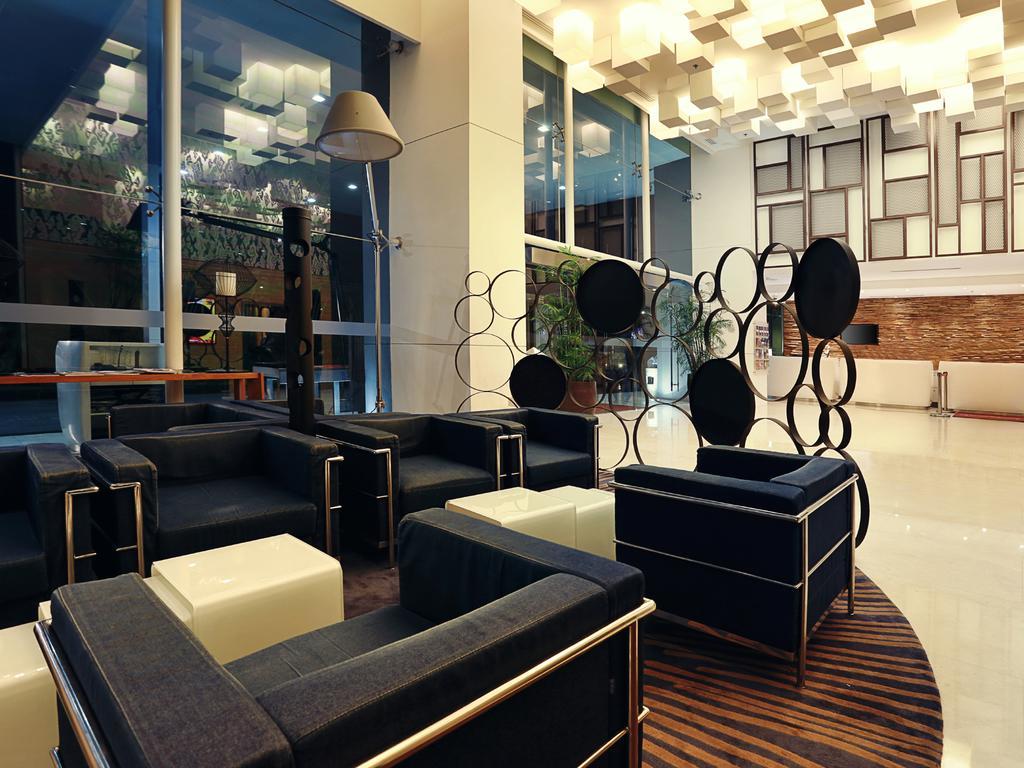 Mercure Jakarta Simatupang Екстер'єр фото