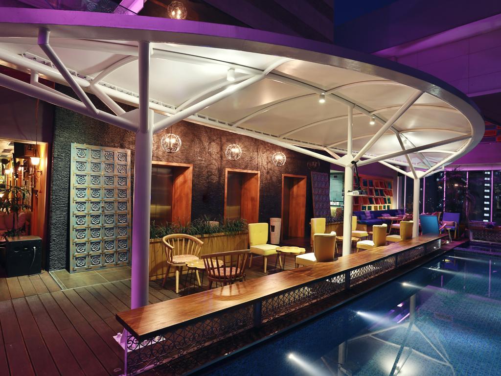 Mercure Jakarta Simatupang Екстер'єр фото